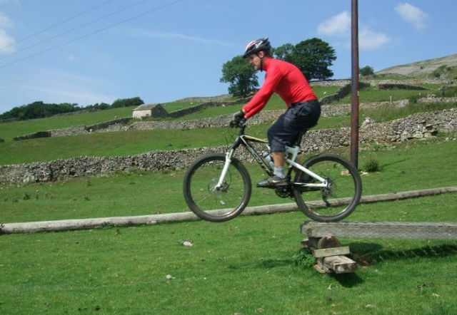  Saltos en bicicleta de cerro 